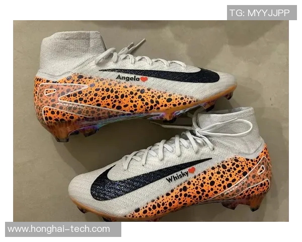 盘点足坛顶级球星穿着的足球鞋品牌与款式及其独特魅力 盘点足坛顶级球星穿着的足球鞋品牌与款式及其独特魅力