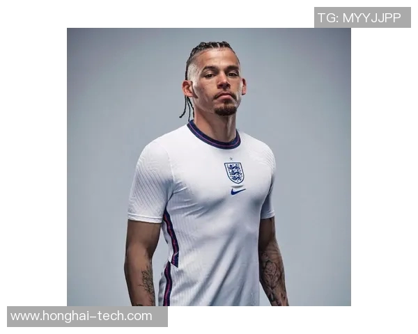 足球明星双人头像合照展示实力与魅力 引领足坛风潮和激情碰撞 足球明星双人头像合照展示实力与魅力 引领足坛风潮和激情碰撞